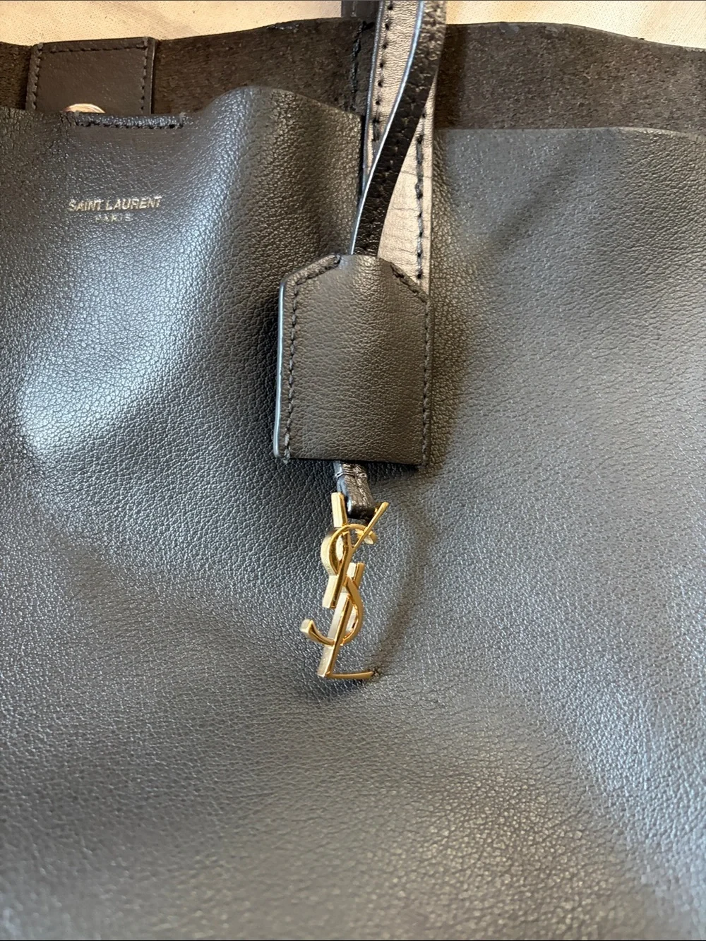 Saint Laurent classic saint
